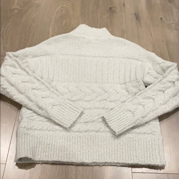 John and jenn sweater - Sz. Small - Picture 3 of 5